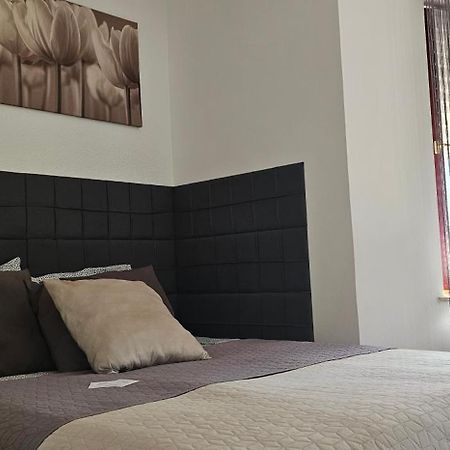 Nyirjes Vendeghaz Hotel Balassagyarmat Luaran gambar