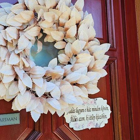Nyirjes Vendeghaz Hotel Balassagyarmat Luaran gambar