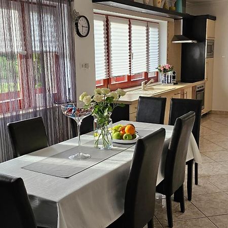 Nyirjes Vendeghaz Hotel Balassagyarmat Luaran gambar