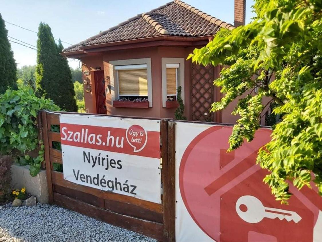 Nyirjes Vendeghaz Hotel Balassagyarmat Luaran gambar